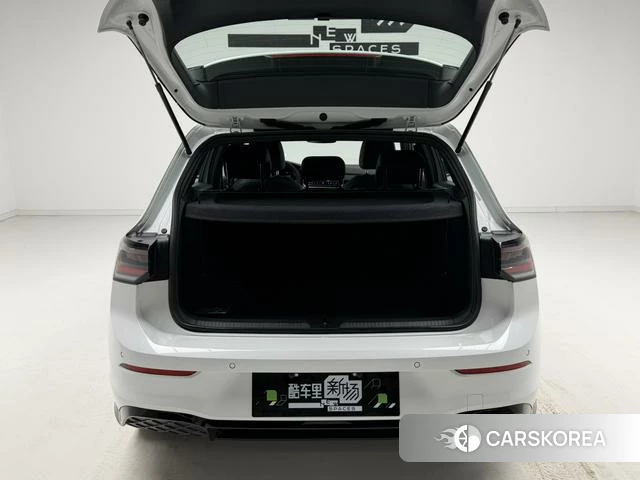 Volkswagen Golf 2025 Белый из Китая