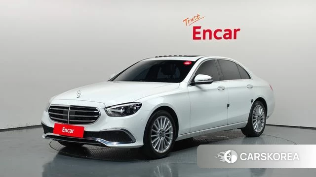 Mercedes-Benz E-Class W213 2021 Белый из Кореи
