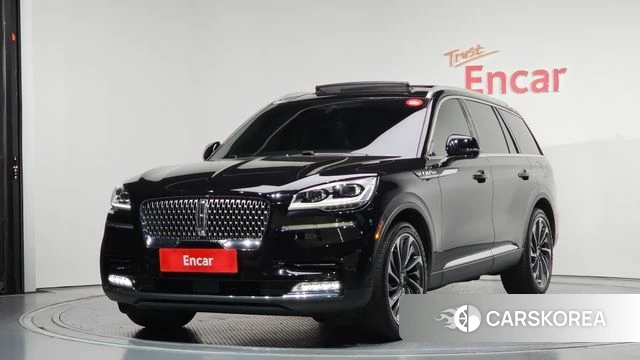 Lincoln Aviator 2nd generation 2023 Черный из Кореи
