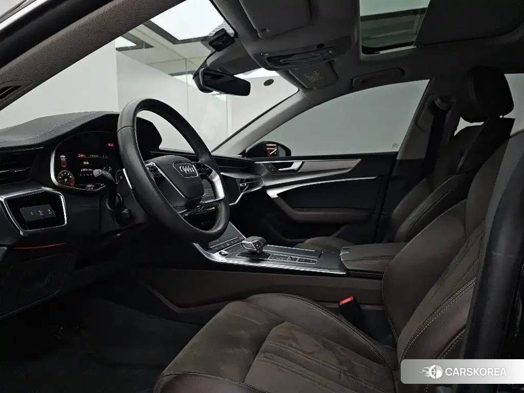 Audi A7L 2024 Черный из Китая