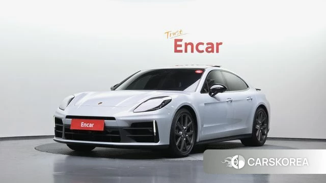 Porsche Panamera (976) 2024 Светло-серебряный цвет из Кореи
