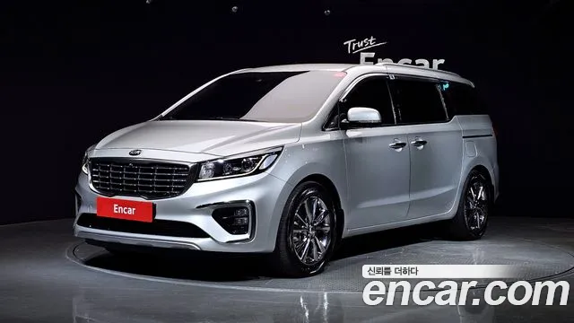 Kia The New Carnival 2019 Серебристо-серый из Кореи