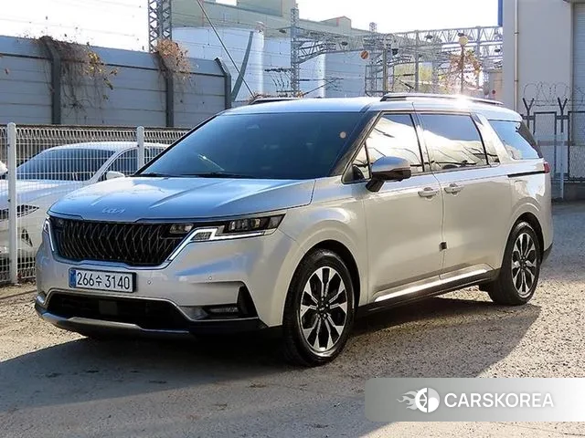 Kia Carnival 4th generation 2021 Серебряный из Кореи