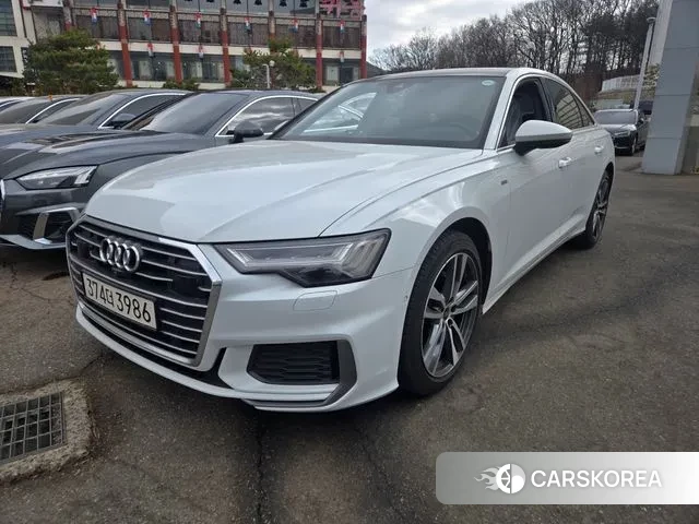Audi A6 (C8) 2023 Белый из Кореи