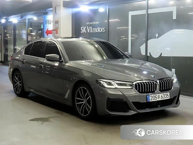 BMW 5 Series (G30) 2022 Серый из Кореи