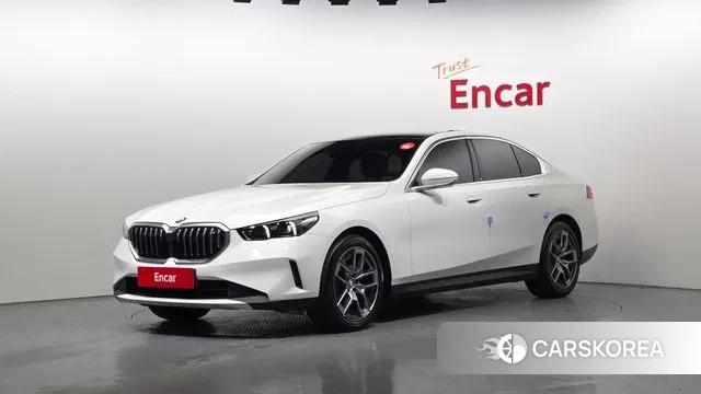 BMW 5 Series (G60) 2025 Белый из Кореи