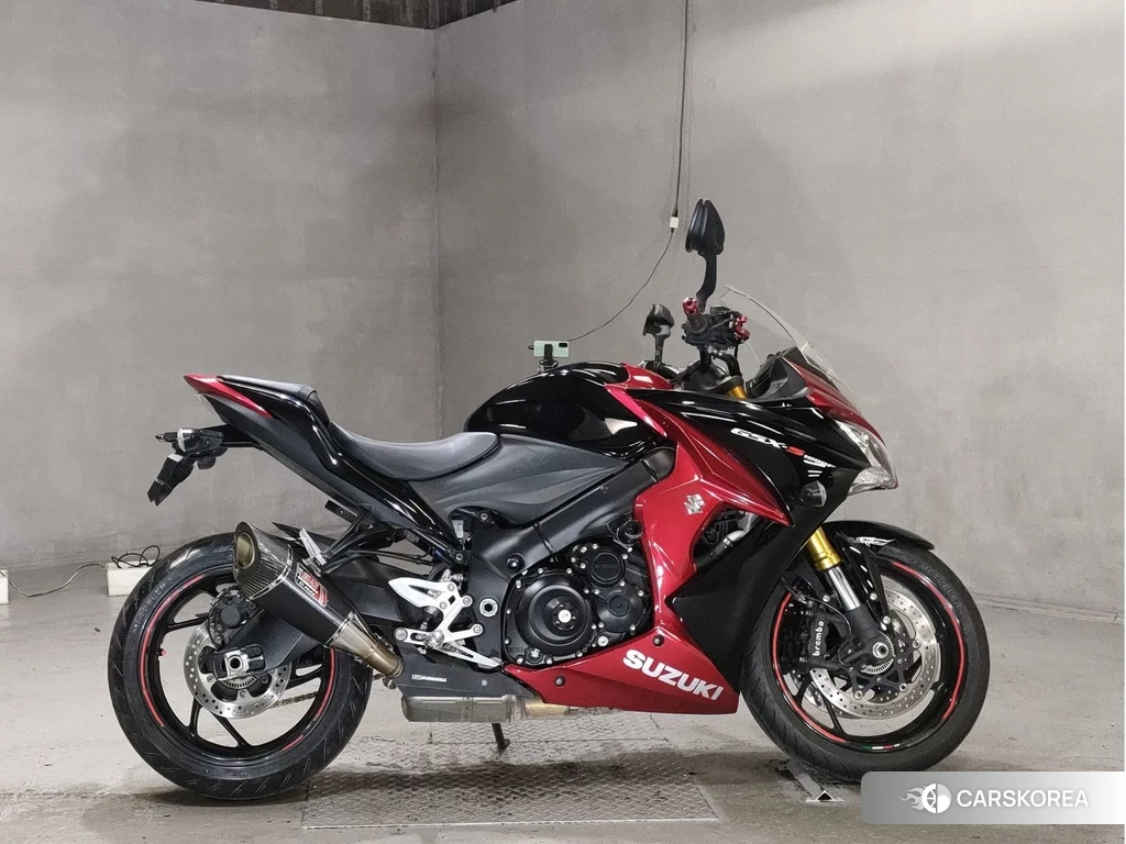 Проданный Suzuki GSX-S1000F 2015 из Японии