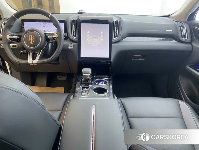 Red flag HS3 PHEV 2025 Белый из Китая