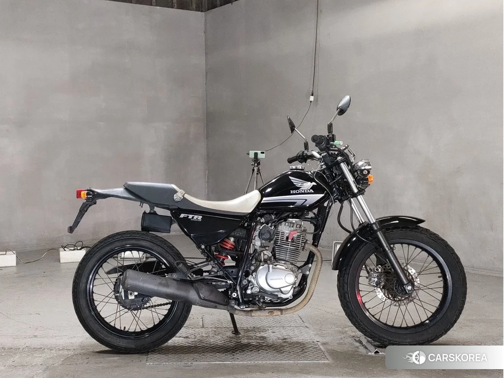 Проданный Honda FTR223 2015 из Японии