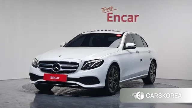 Mercedes-Benz E-Class W213 2020 Белый из Кореи