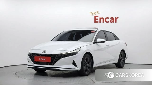 Hyundai Avante Hybrid (CN7) 2023 Белый из Кореи