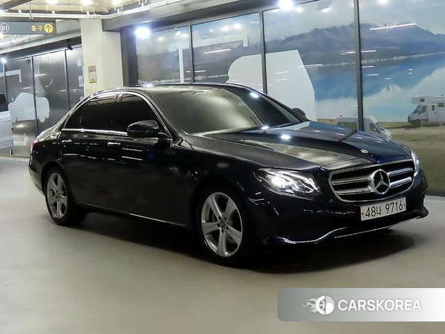 Mercedes-Benz E-Class W213 2018 Синий из Кореи