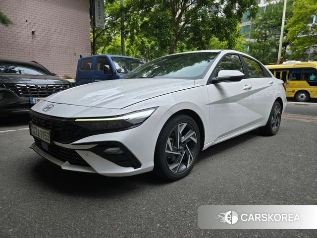 Hyundai The New Avante (CN7) 2023 Белый из Кореи