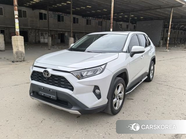 Toyota RAV4 Rongfang 2022 Серебристо-серый из Китая