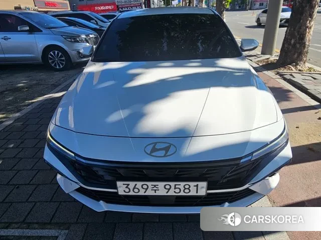 Hyundai The New Avante (CN7) 2023 Белый из Кореи