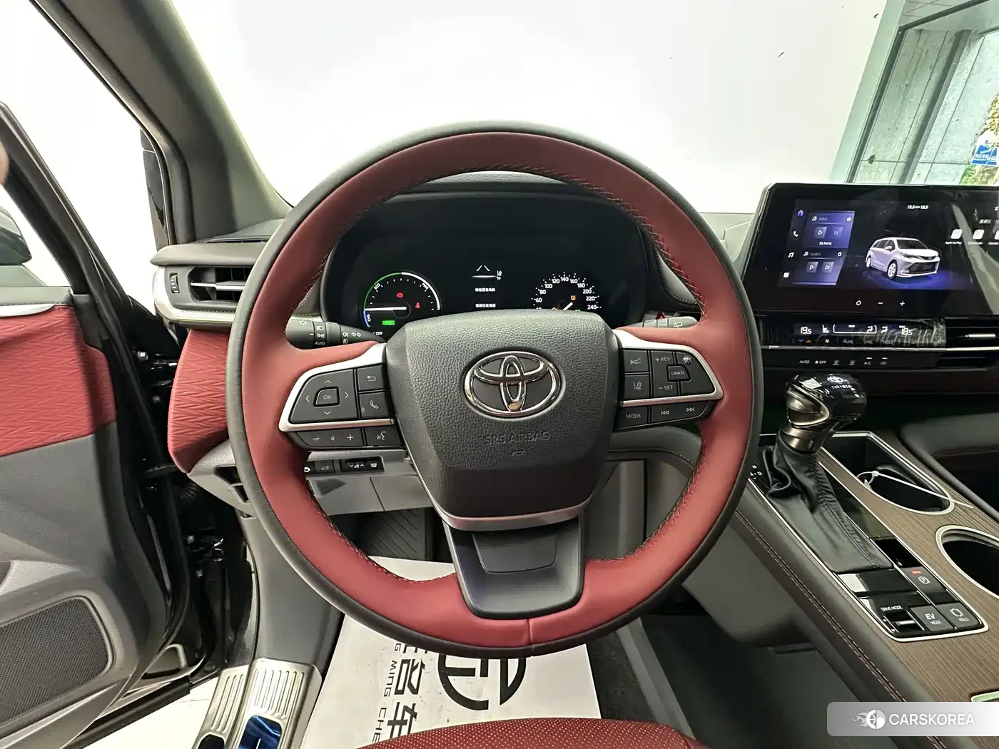 Toyota Sienna 2026 Черный из Китая