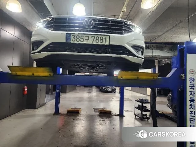 Volkswagen 7th Generation of Jetta 2021 Белый из Кореи