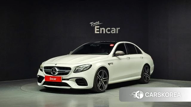 Mercedes-Benz E-Class W213 2018 Белый из Кореи