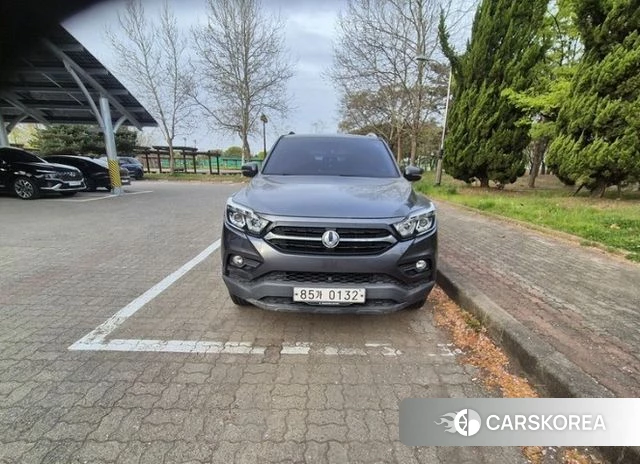 Ssangyong Rexton Sports 2018 Серый из Кореи