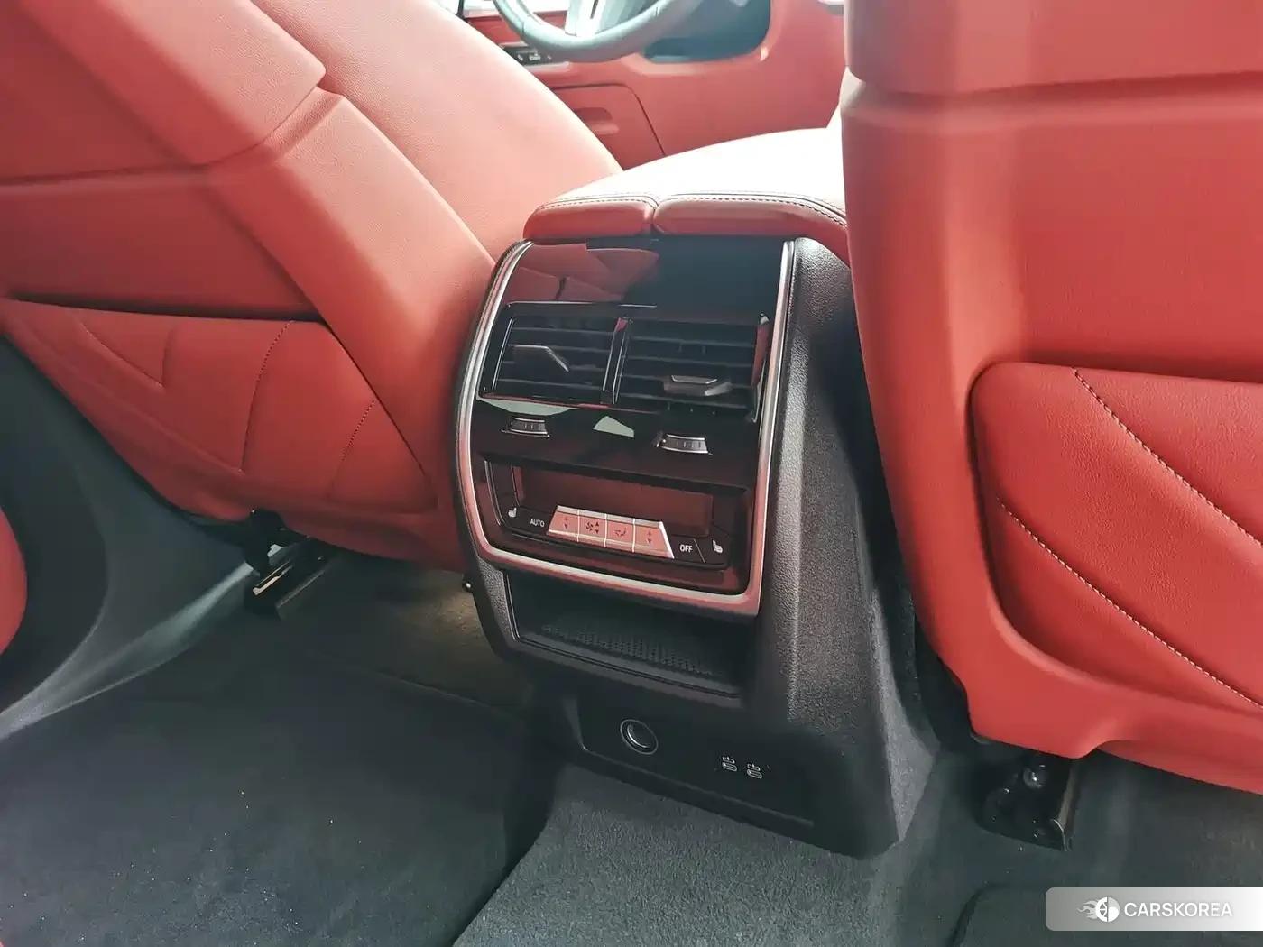BMW XM 2024 Red/purple из Китая