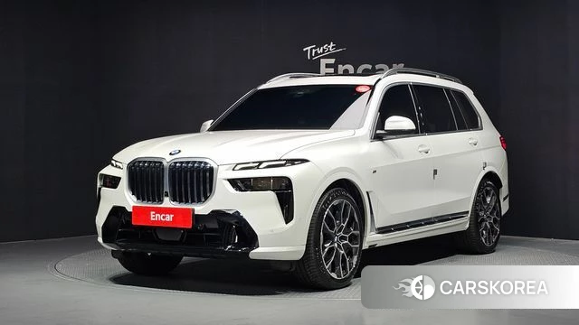 BMW X7 (G07) 2025 Белый из Кореи