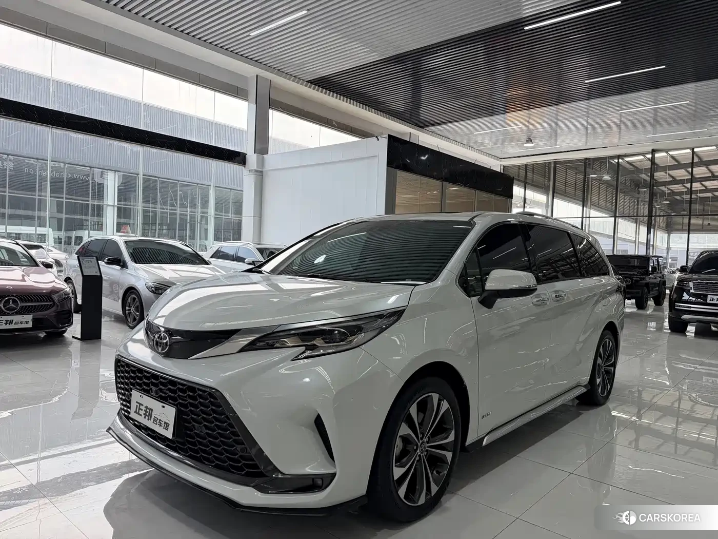 Toyota Granvia 2025 Белый из Китая, фото 2