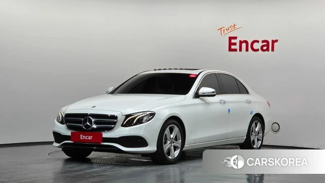 Mercedes-Benz E-Class W213 2018 Белый из Кореи
