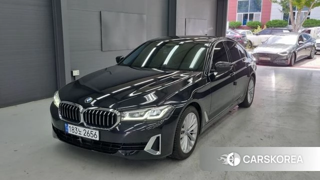 BMW 5 Series (G30) 2020 Черный из Кореи