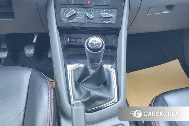 Jetta VS5 2021 Белый из Китая