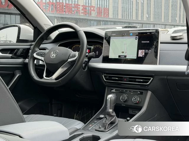Volkswagen Lavida 2023 Белый из Китая