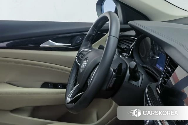 Buick Regal 2022 Красный из Китая