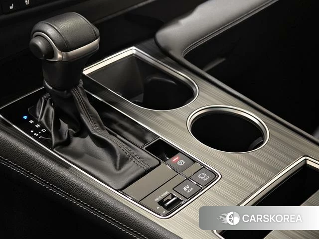 Toyota Saina 2023 Белый из Китая