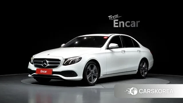 Mercedes-Benz E-Class W213 2019 Белый из Кореи