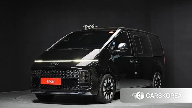 Hyundai Staria 2025 Черный из Кореи