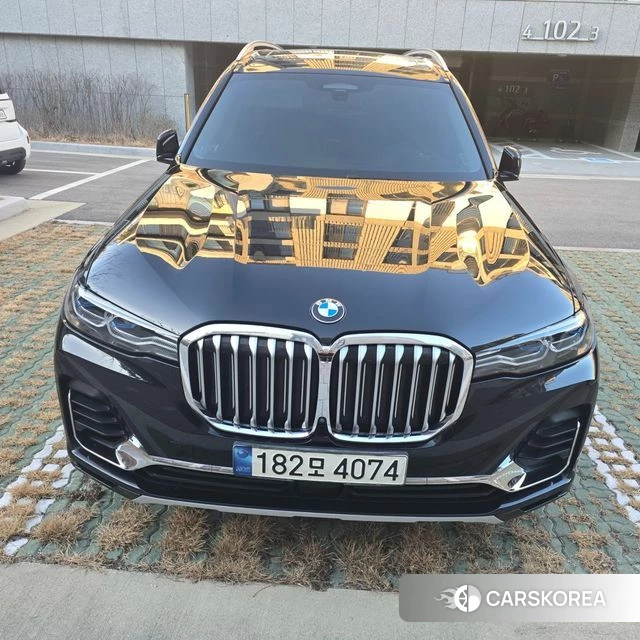 BMW X7 (G07) 2021 Черный из Кореи
