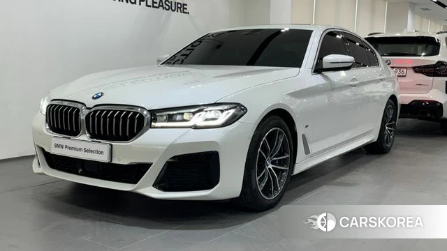 BMW 5 Series (G30) 2022 Белый из Кореи