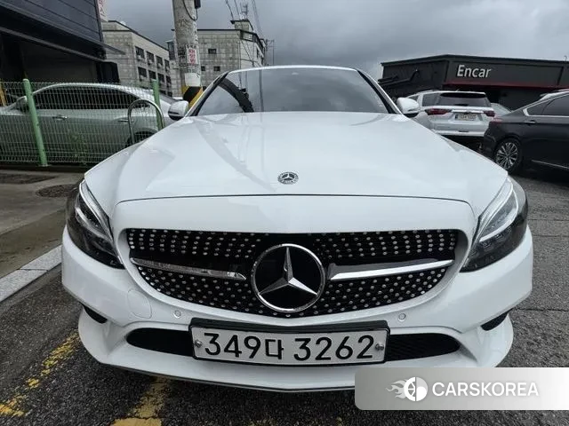 Mercedes-Benz C-Class W205 2020 Белый из Кореи