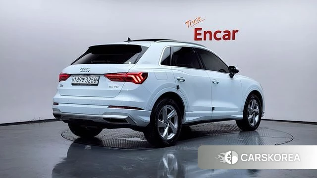 Audi Q3 (F3) 2020 Белый из Кореи