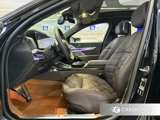 BMW 7 series 2023 Черный из Китая