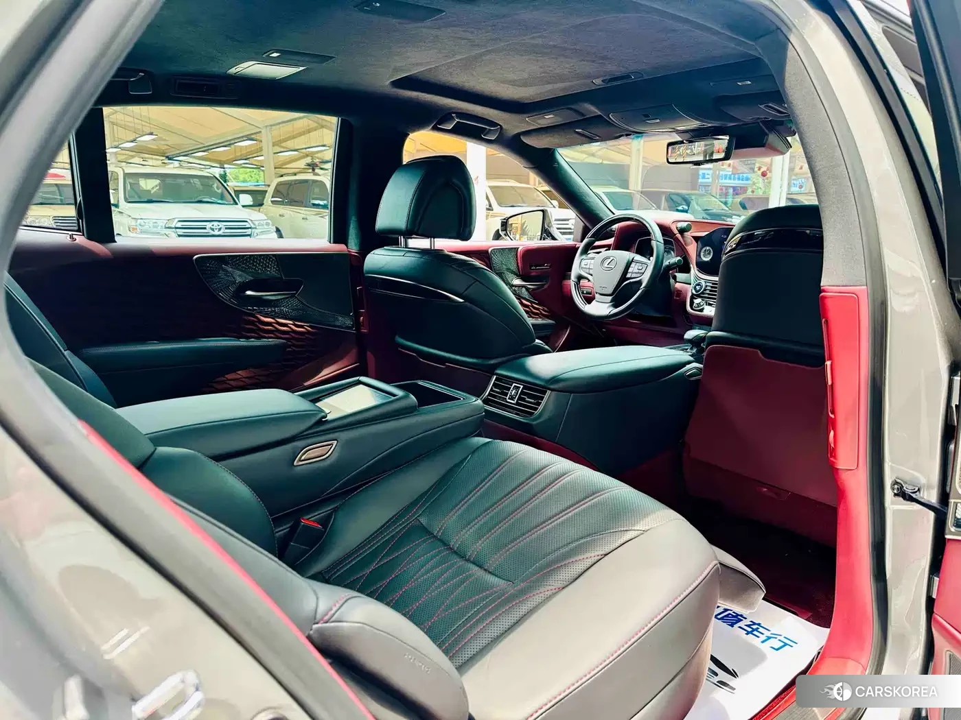 Lexus LS 2021 Silver/gray из Китая
