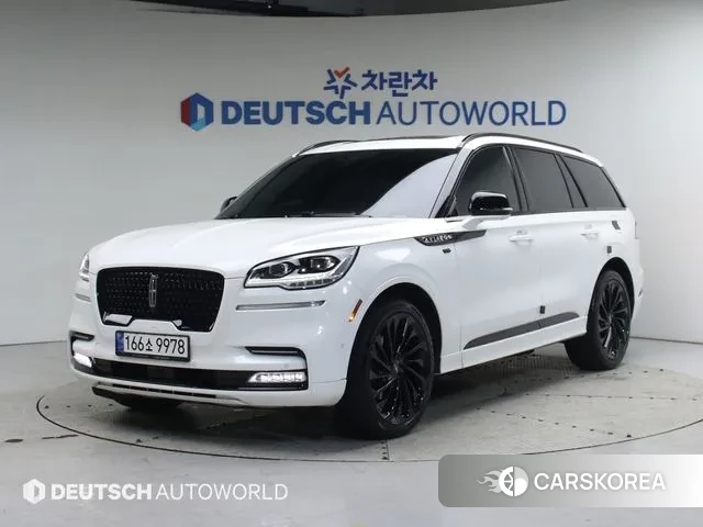 Lincoln Aviator 2nd generation 2023 Белый из Кореи