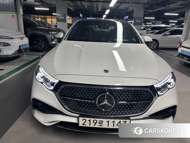 Mercedes-Benz E-Class W214 2025 Белый из Кореи