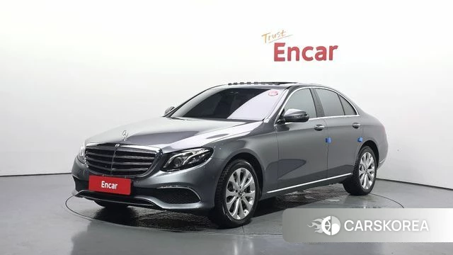Mercedes-Benz E-Class W213 2019 Серый из Кореи