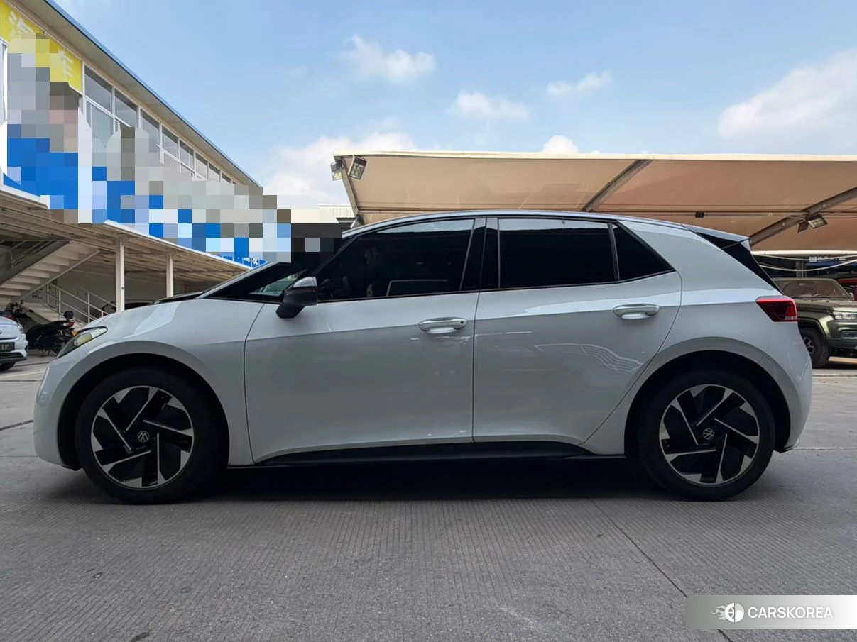 Volkswagen ID.3 2024 Белый из Китая