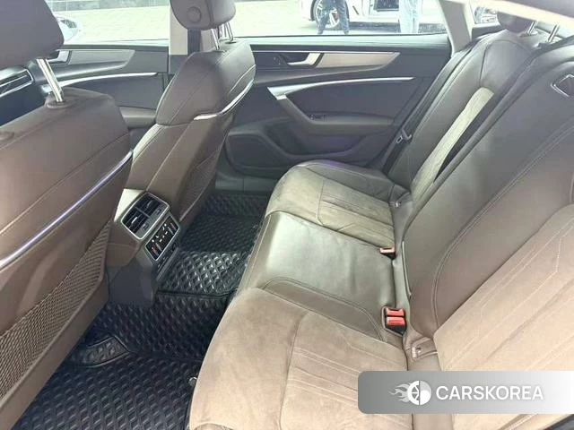 Audi A7L 2023 Белый из Китая