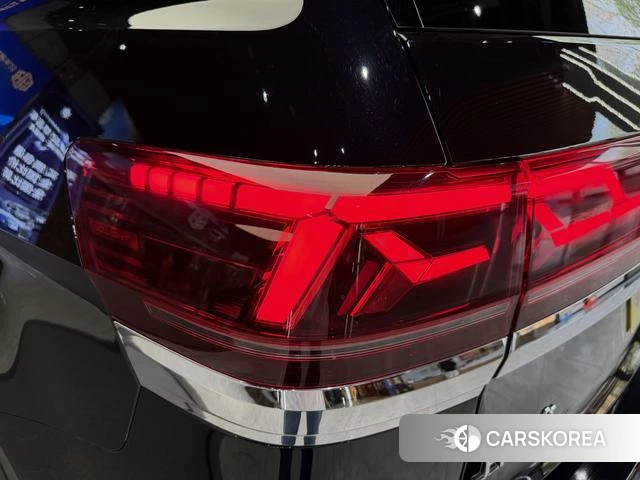 Volkswagen Tourang 2022 Черный из Китая