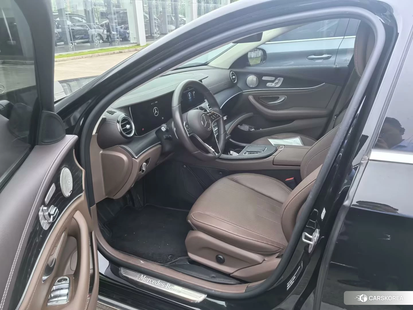 Mercedes-Benz E-class 2022 Черный из Китая