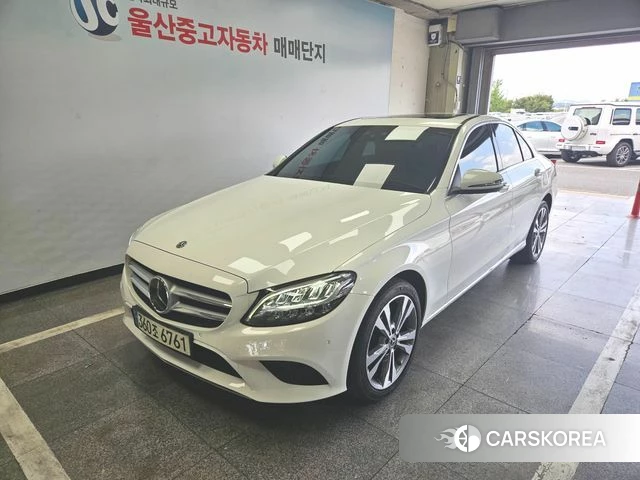 Mercedes-Benz C-Class W205 2021 Белый из Кореи