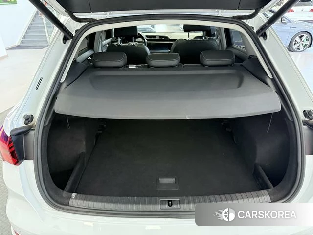 Audi Q3 2023 Белый из Китая