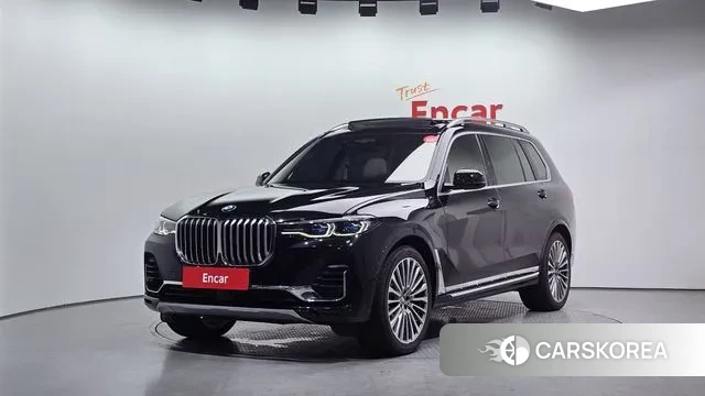 BMW X7 (G07) 2021 Черный из Кореи